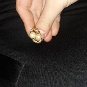 Pearl ring